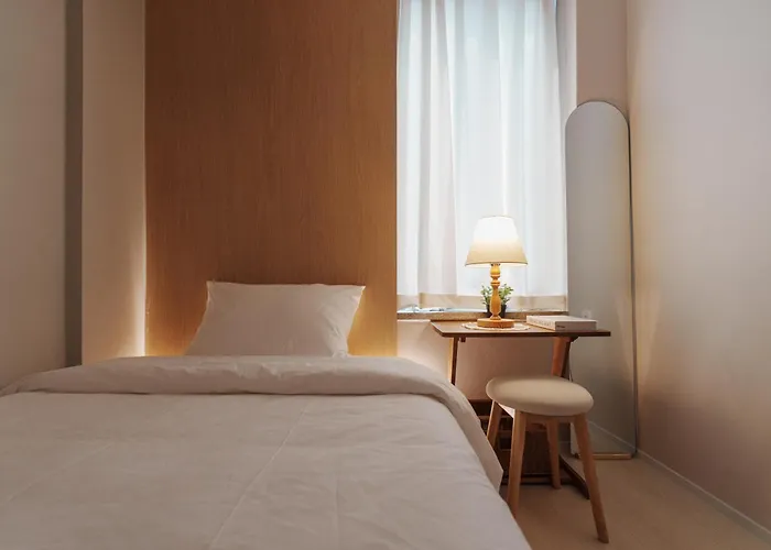 Andante 206 Hostel